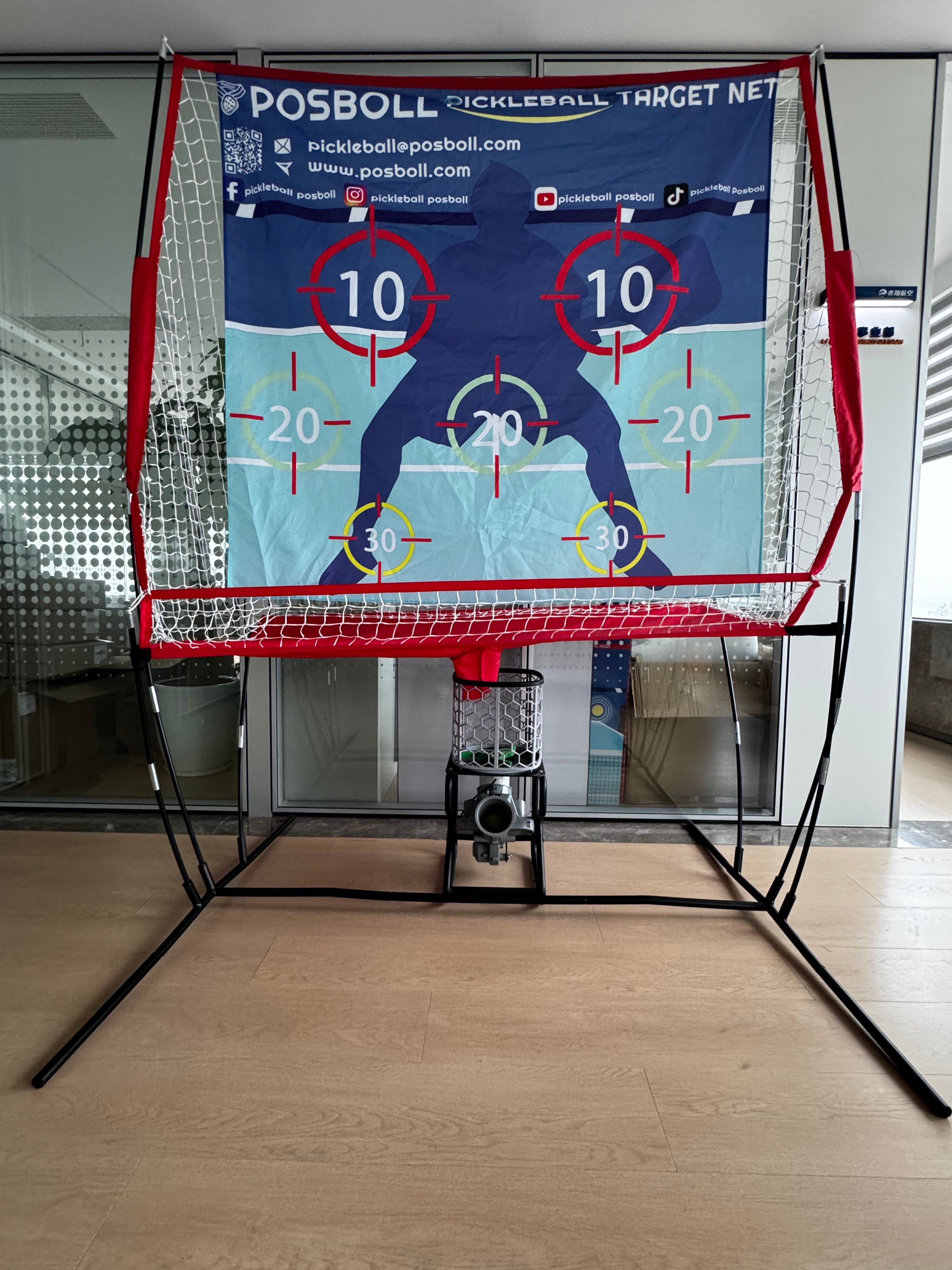 Ball - storage type serving machine and net set